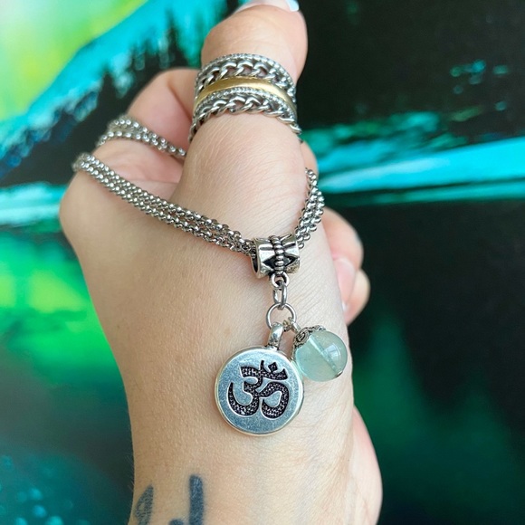 Stainless steel double chain om sign & fluorite - Picture 9 of 10